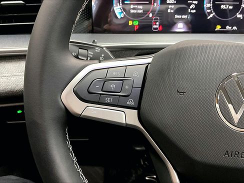 New 2026 Volkswagen Tiguan S image 17