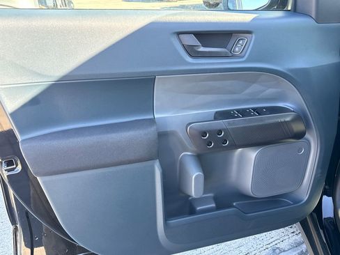 New 2026 Ford Maverick XL image 17