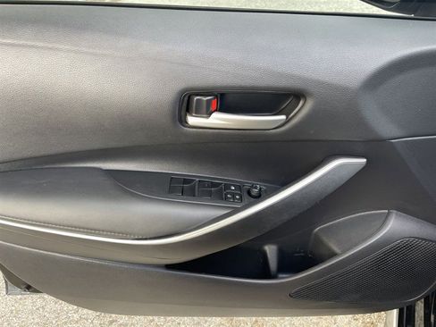 Used 2022 Toyota Corolla SE FWD image 9