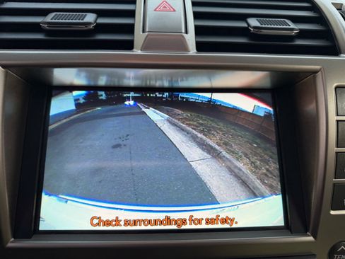 Used 2012 Lexus GX 460 4WD 4dr w/ Comfort Plus Pkg image 56