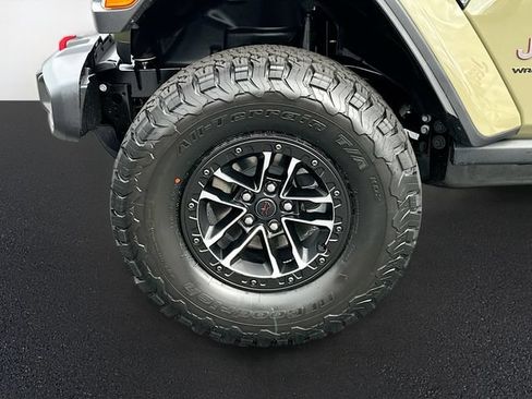 New 2026 Jeep Wrangler Unlimited Rubicon w/ Xtreme 35 Tire Package AWD/4WD image 20