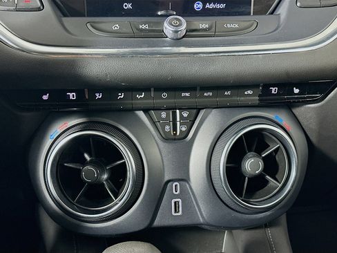 Used 2022 Chevrolet Blazer LT image 24