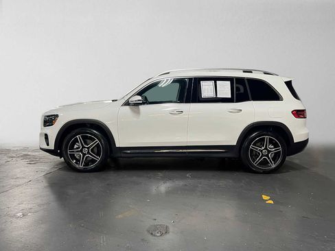 Used 2026 Mercedes-Benz GLB 250 4MATIC image 6