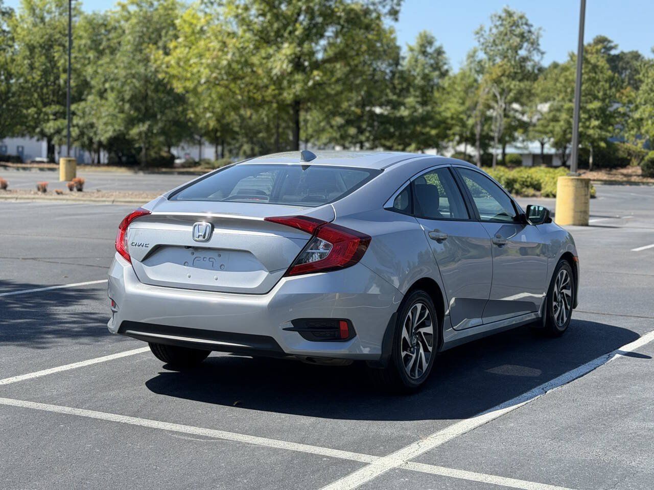 Used 2017 Honda Civic EX image 7