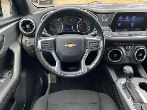 Used 2020 Chevrolet Blazer LT FWD image 12