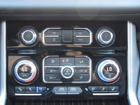 Used 2023 GMC Yukon Denali w/ Denali Reserve Package AWD/4WD image 33