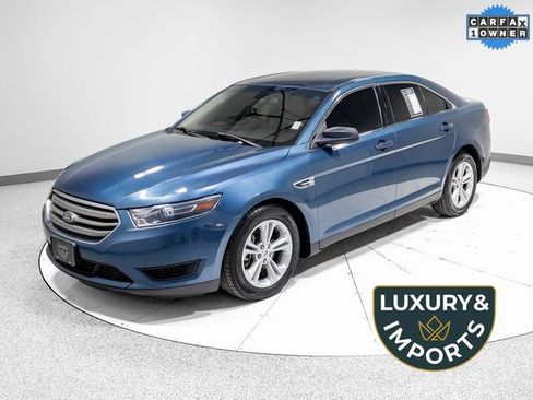 Used 2018 Ford Taurus SE image 1