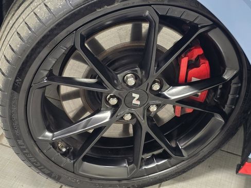 Used 2024 Hyundai Elantra N Base image 11