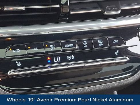 Used 2025 Buick Envista Avenir FWD image 14