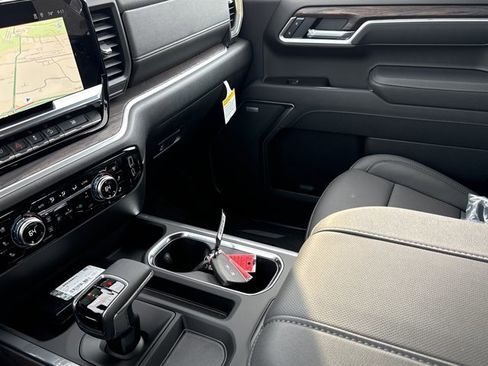 New 2026 GMC Sierra 1500 SLT w/ SLT Premium Plus Package AWD/4WD image 25