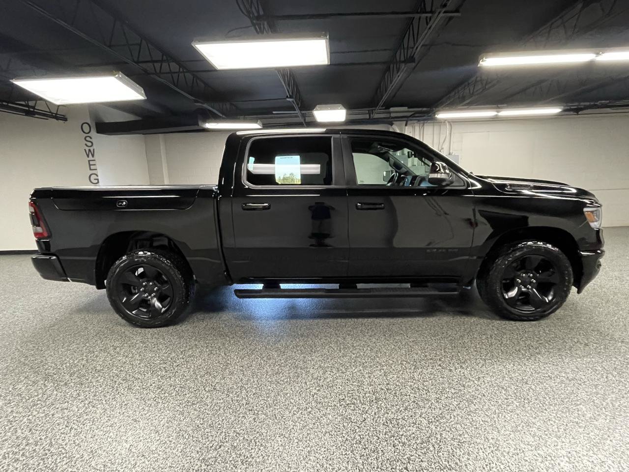 Used 2019 RAM 1500 Big Horn AWD/4WD image 4