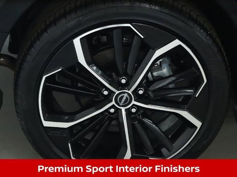 Certified 2025 Nissan Altima 2.5 SR w/ SR Premium Package image 14