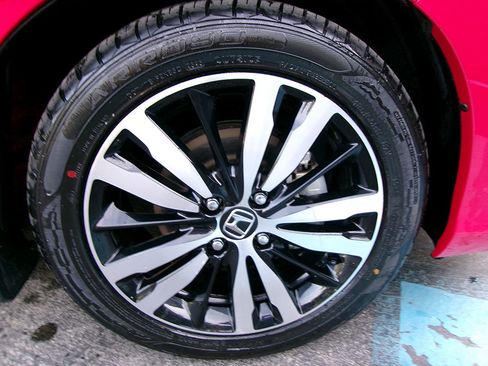 Used 2019 Honda Fit EX image 7