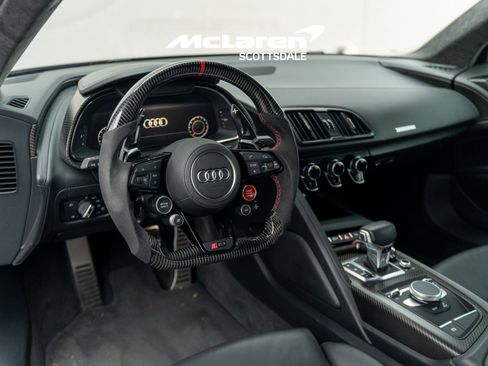 Used 2017 Audi R8 V10 plus image 32