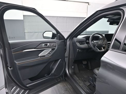 New 2026 Ford Explorer Tremor AWD/4WD image 8