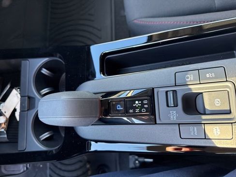 New 2026 Toyota Prius SE image 11