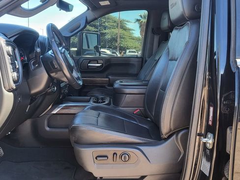 Used 2020 Chevrolet Silverado 2500 High Country w/ Z71 Off-Road Package image 23