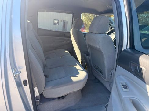 Used 2007 Toyota Tacoma PreRunner image 14