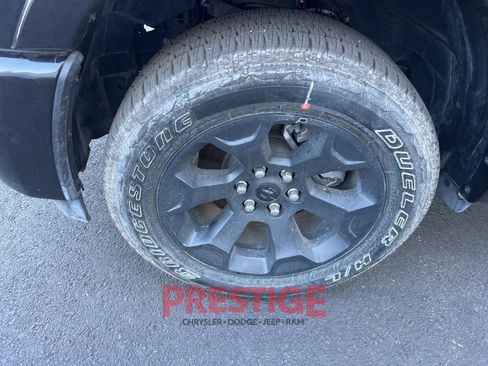 Used 2025 RAM 1500 Big Horn AWD/4WD image 18