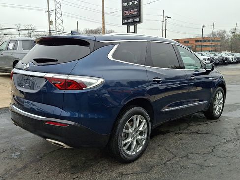 Used 2023 Buick Enclave Essence w/ Experience Buick Package image 6