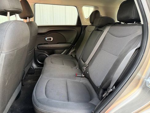 Used 2018 Kia Soul + FWD image 18