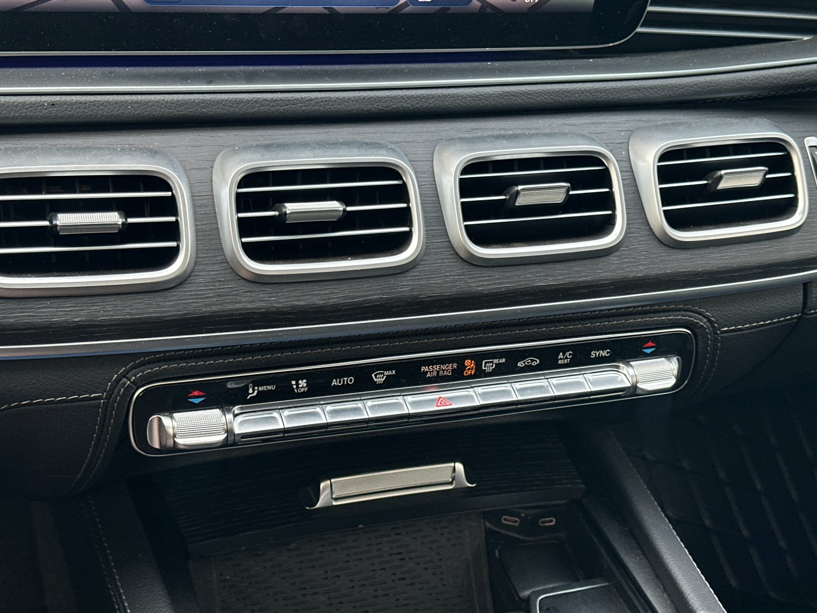 Certified 2024 Mercedes-Benz GLE 350 4MATIC image 21