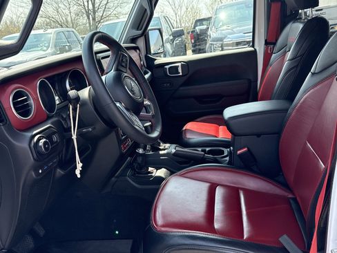 Used 2023 Jeep Wrangler Unlimited Rubicon 4xe AWD/4WD image 9