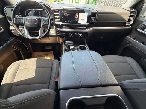 Used 2025 GMC Sierra 1500 Elevation AWD/4WD image 12