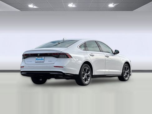 New 2026 Honda Accord EX-L image 8
