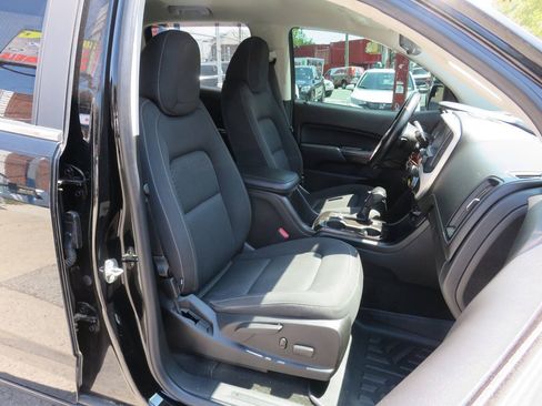 Used 2018 GMC Canyon SLE w/ Nightfall Edition AWD/4WD image 13
