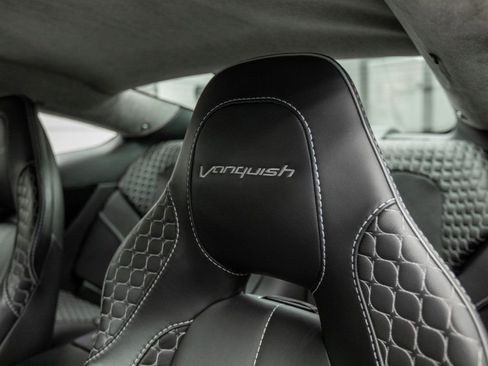 Used 2014 Aston Martin Vanquish Coupe image 34