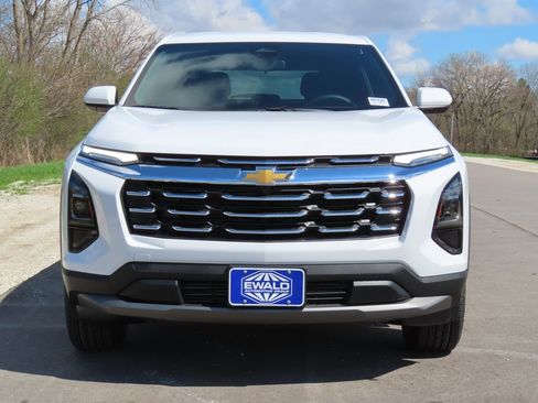 New 2026 Chevrolet Equinox LT FWD image 16
