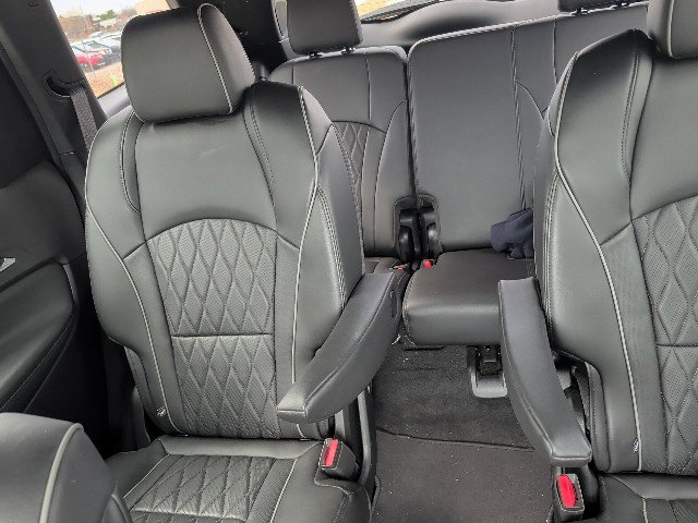 Used 2024 Buick Enclave Avenir w/ Avenir Technology Package AWD/4WD image 30