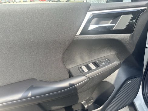 New 2026 Mitsubishi Outlander ES AWD/4WD image 7
