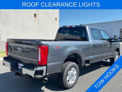 New 2026 Ford F250 XLT w/ F-250 >10K GVWR Package AWD/4WD image 25