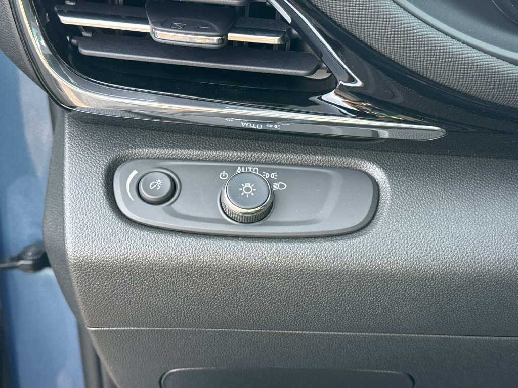 New 2026 Buick Envista Sport Touring w/ Convenience I Package FWD image 19