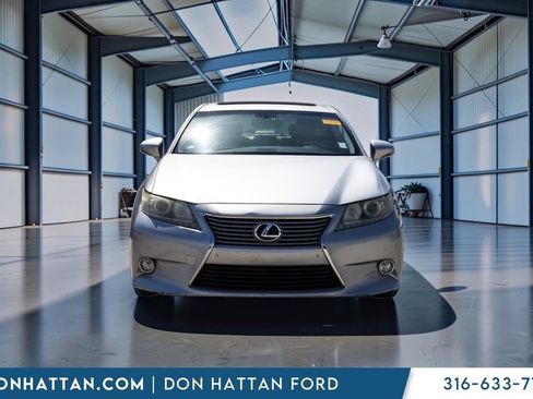 Used 2013 Lexus ES 350 w/ Luxury Pkg FWD image 21