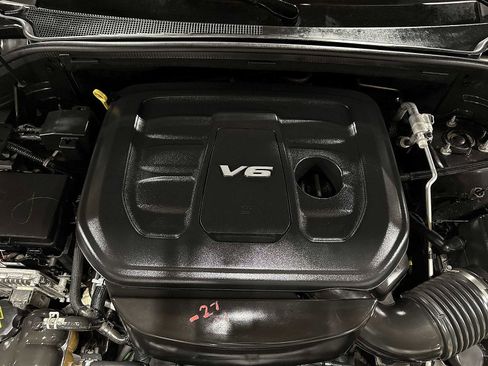 Used 2017 Jeep Grand Cherokee Limited image 12