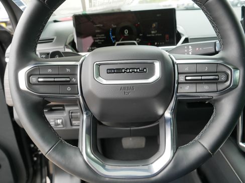 Used 2025 GMC Sierra EV Denali AWD/4WD image 25