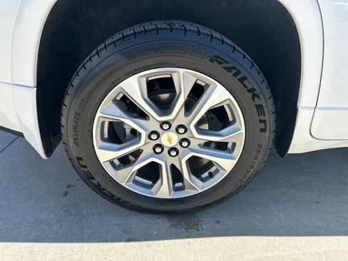 Certified 2021 Chevrolet Traverse Premier AWD/4WD image 42