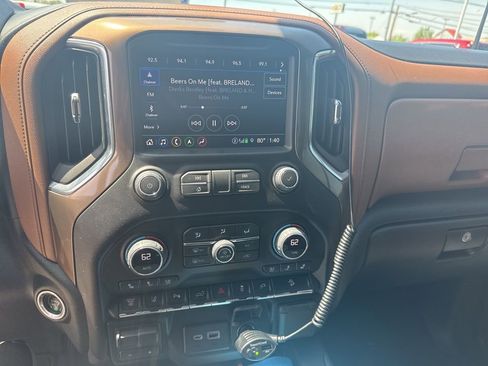 Used 2022 Chevrolet Silverado 3500 High Country w/ Z71 Off-Road Package image 10