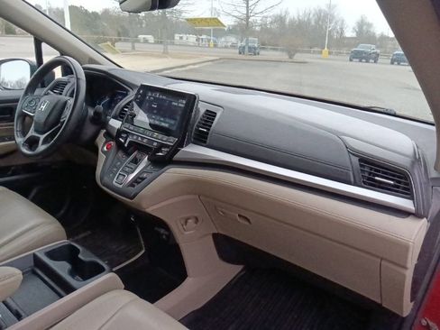 Used 2023 Honda Odyssey EX-L image 36
