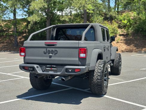 Used 2022 Jeep Gladiator Sport AWD/4WD image 12