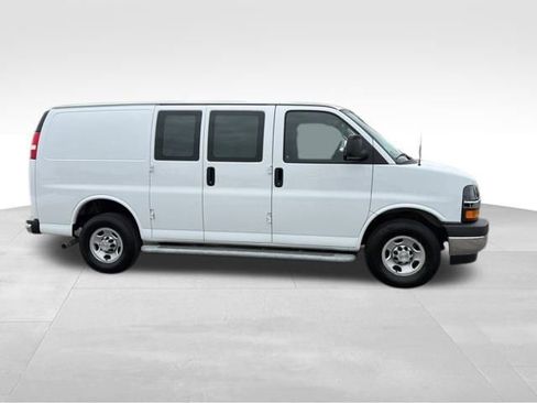 Used 2024 Chevrolet Express 2500 w/ Driver Convenience Package image 20