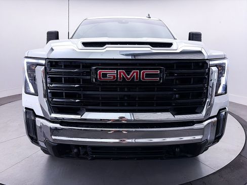Used 2025 GMC Sierra 2500 Pro RWD image 9