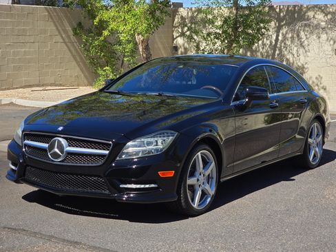 Used 2013 Mercedes-Benz CLS 550 w/ Premium I Pkg image 6