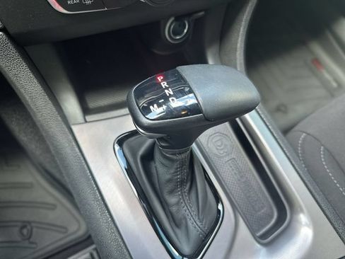Used 2023 Dodge Charger SXT w/ Blacktop Package AWD/4WD image 21