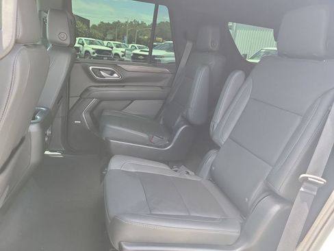 Used 2023 Chevrolet Tahoe Z71 w/ Luxury Package AWD/4WD image 25