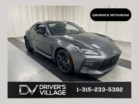 Used 2026 Toyota GR86 Premium w/ ALL Weather Mat Package (TMS) RWD image 1