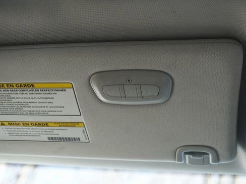 Used 2019 Jeep Cherokee Latitude Plus w/ Comfort/Convenience Group image 28